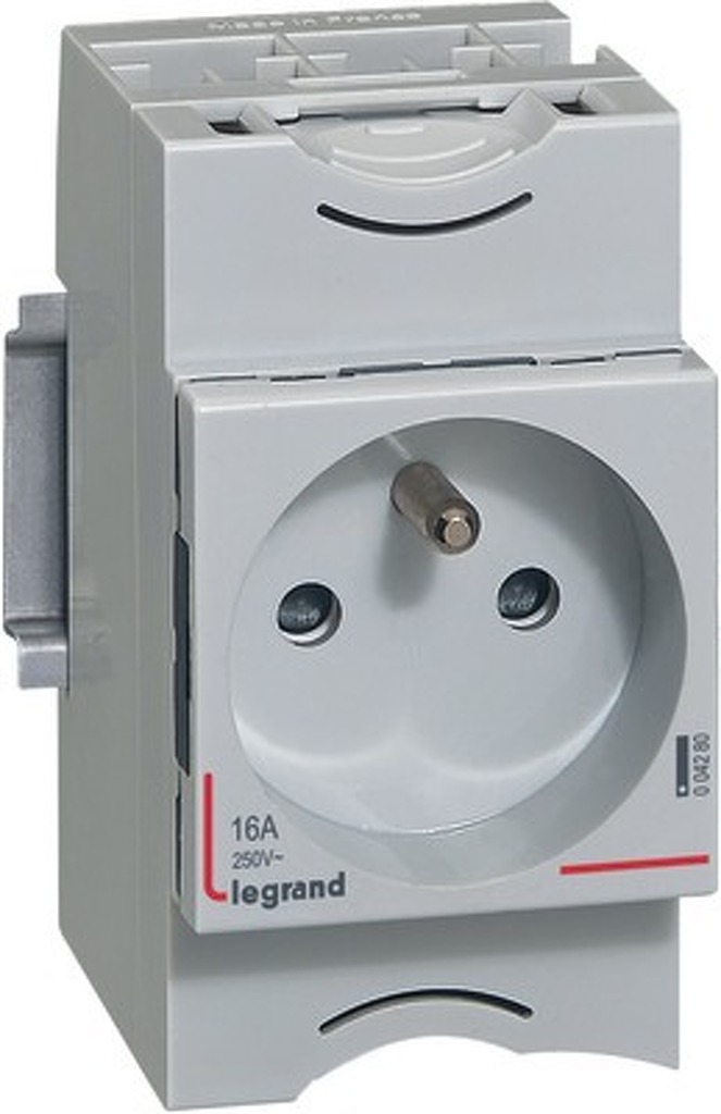 Boîte De 10 Prises Legrand Céliane – 2P+T 16A 250V – Blanc – Modèle CM0111
